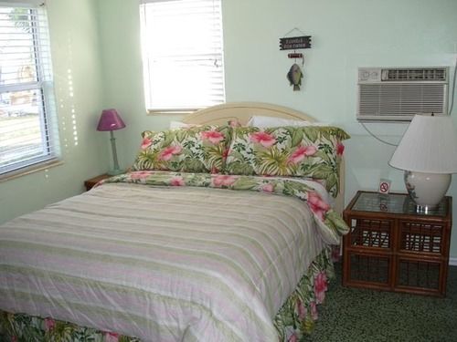 Knolls Court Motel Matlacha Екстериор снимка